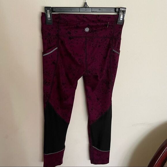 Athleta Floral Garden Relay 2.0 Crop Leggings - Picture 4 of 7